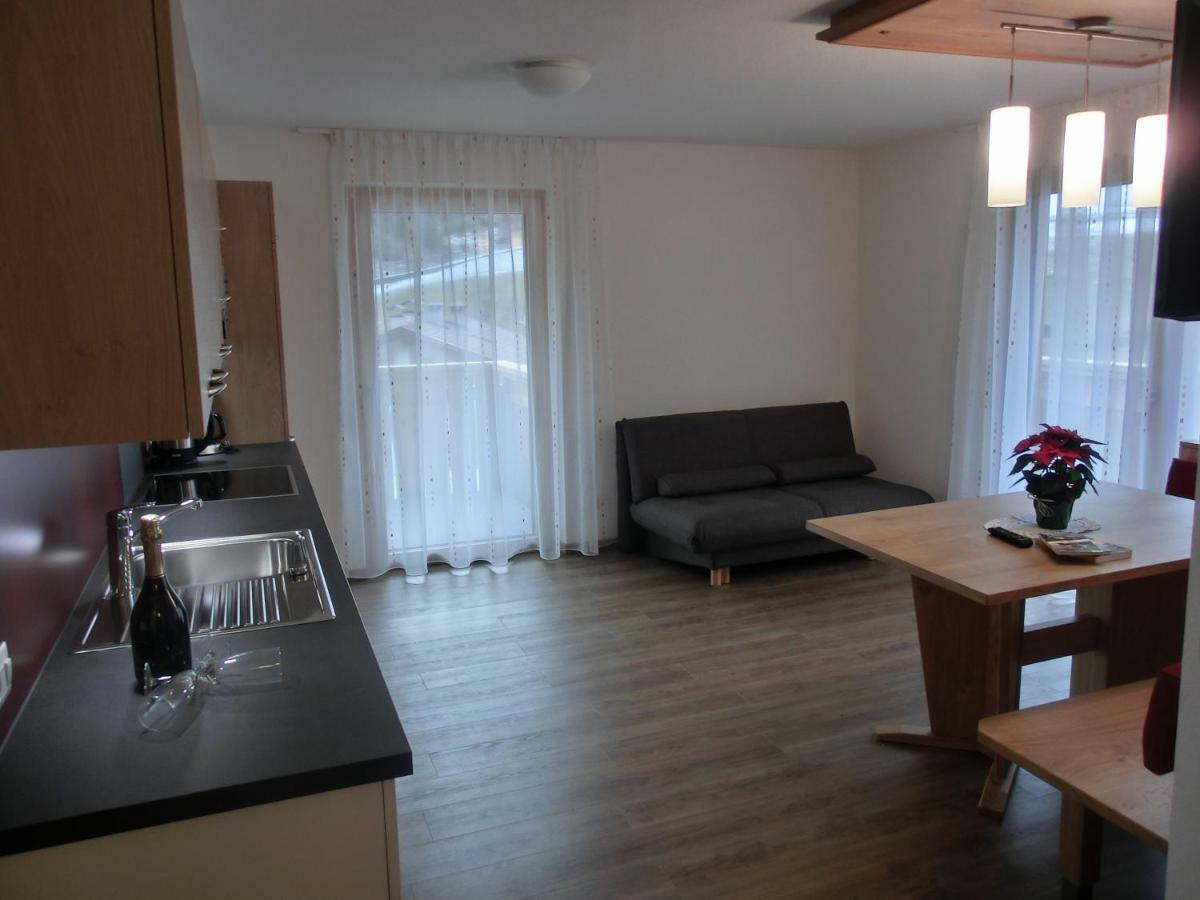 Villa Zangerlehof Schlinig Zimmer foto
